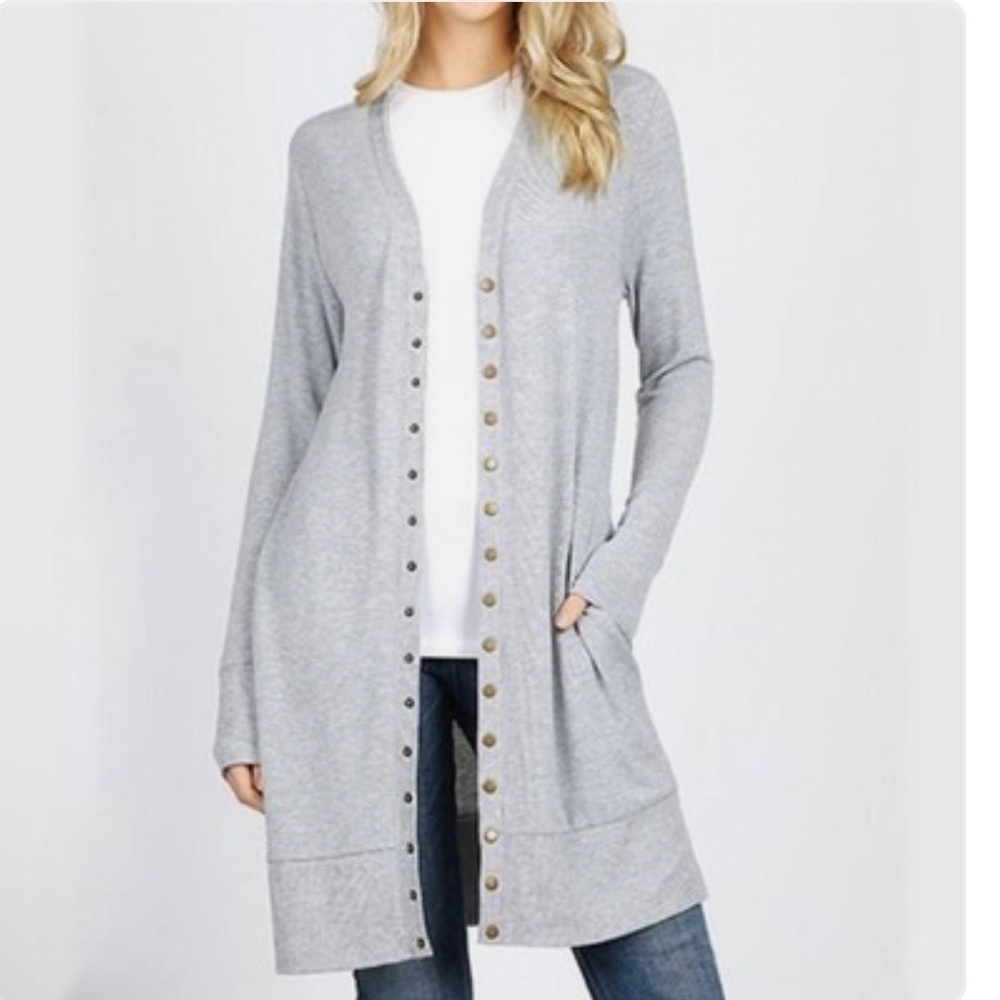 Zenana Outfitters Light Gray Button-Down Cardigan